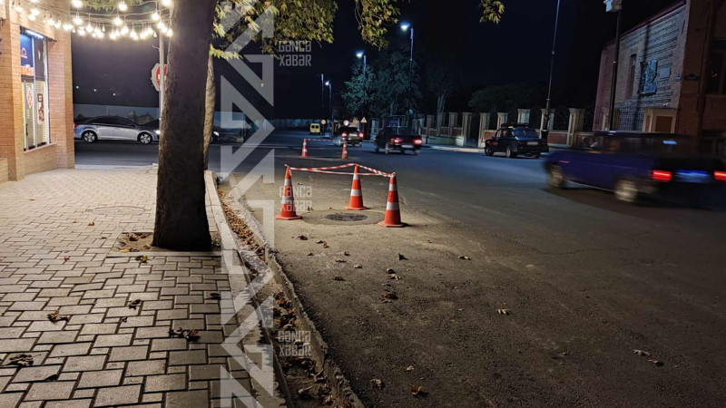 Bu küçədə lüklər asfalt örtüyü ilə bərabərləşdirilir