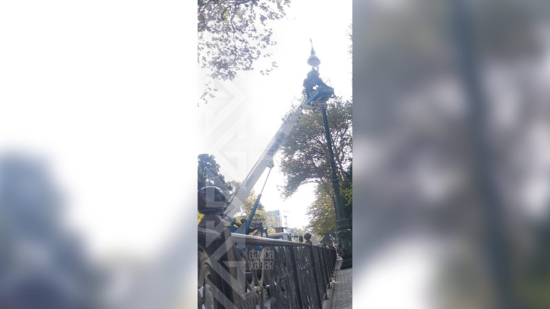 Heydər Əliyev prospektində köhnə plafonlar yenilənir