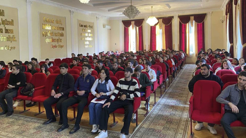 Tələbələr innovativ texnologiyalar haqqında maarifləniblər