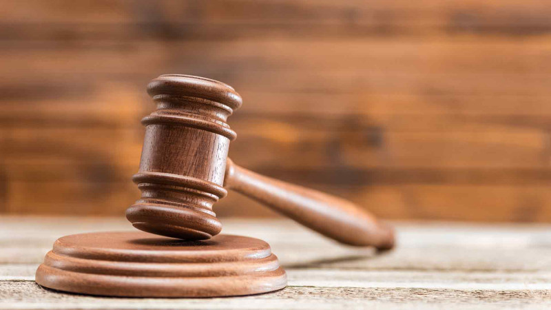 Sahəsi 380 kvadratmetr olan ev hərraca çıxarılacaq
