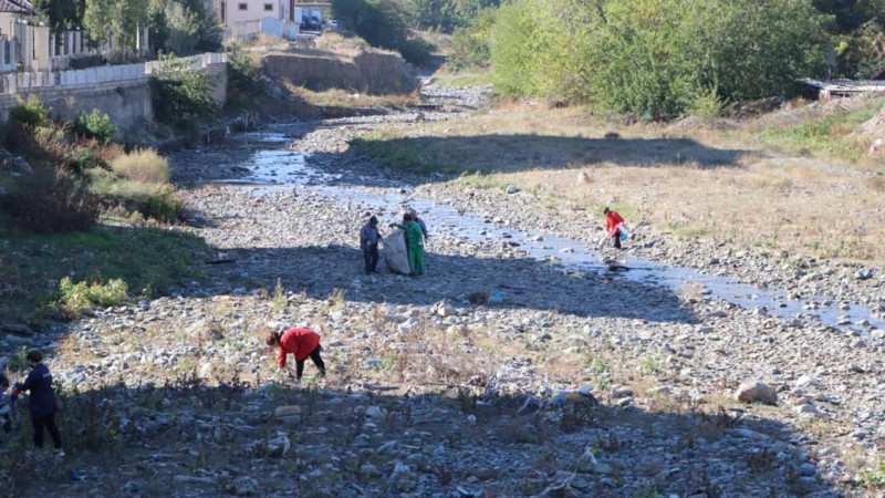 Gəncəçayın məcrası boyu təmizlik aksiyası təşkil olunub