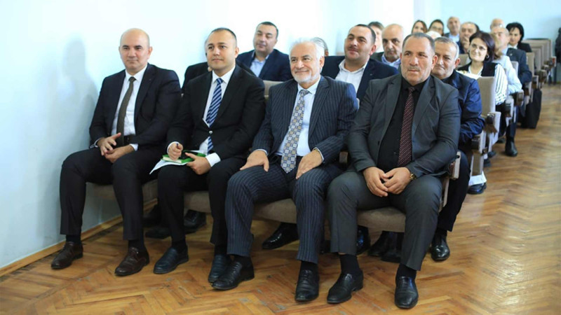 ATU-nun prorektoru universitetin müəllimlərini təbrik edib