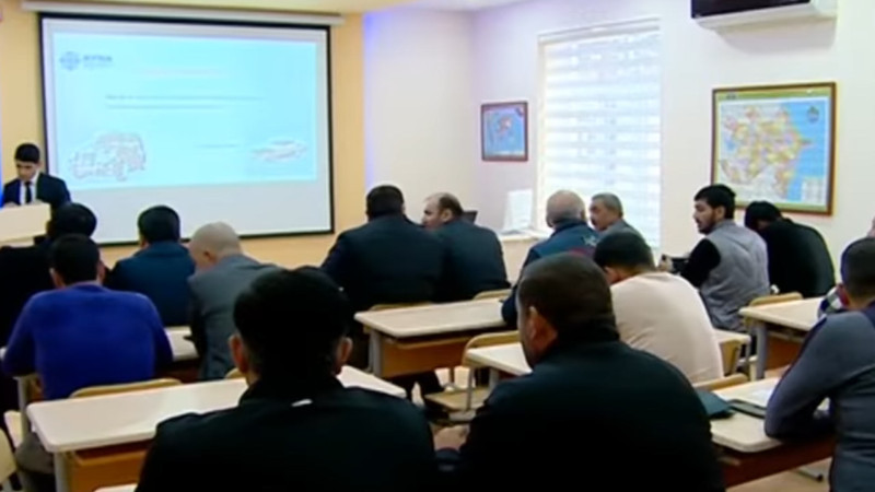 Taksi sürücüləri üçün təlimlər təşkil olunub