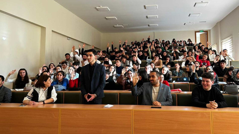 Tələbələrlə ikili diplom çərçivəsində tədbir baş tutub