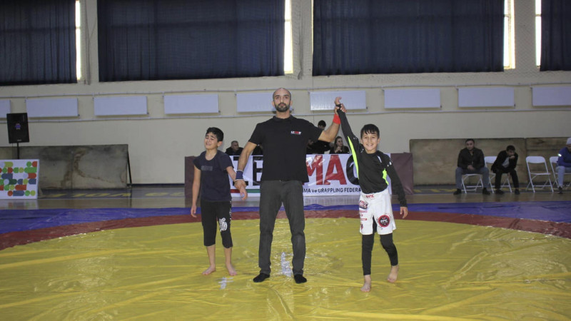 Qrapplinq idman növü üzrə açıq birincilik keçirilib