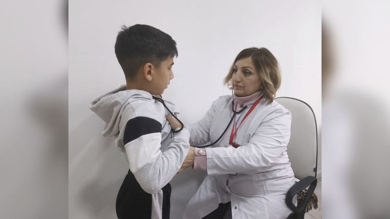 Uşaqların tibbi müayinəsi aparılır