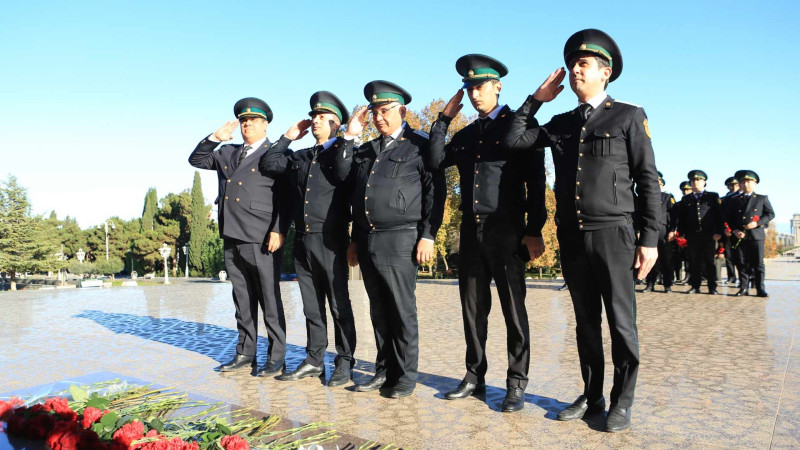 Avtomobili sərxoş idarə edən sürücü polisdən qaçmağa çalışıb