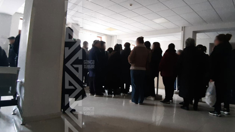 Xəstəxanalardan birində vətəndaşlar arasında gərginlik yaranıb