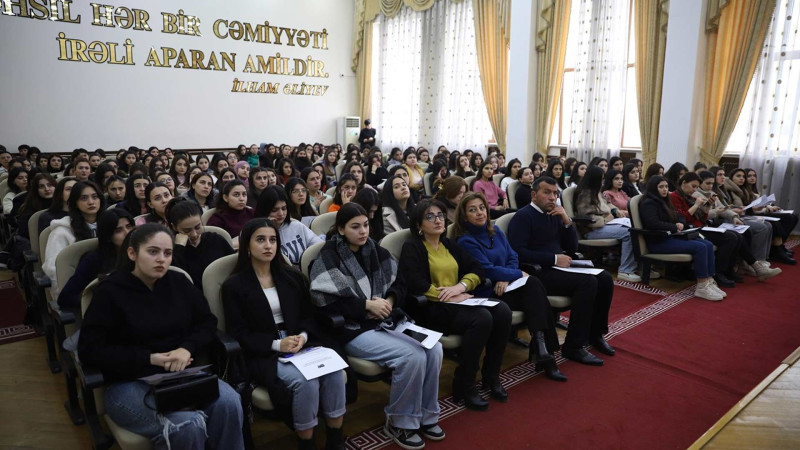 GDU-da “Dövlət qulluğu sisteminin mahiyyəti və əhəmiyyəti” mövzusunda tədbir keçirilib