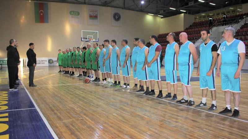 Müəllimlər arasında basketbol matçı baş tutub