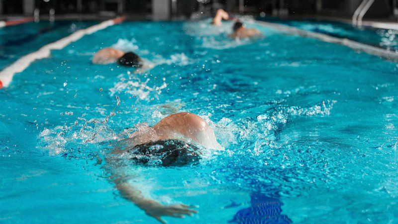 “Üzməyi öyrənək layihəsi çərçivəsində yarış baş tutub