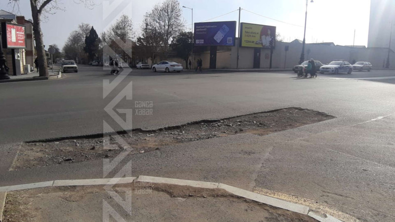 Yoldakı çöküntü sürücüləri narahat edir