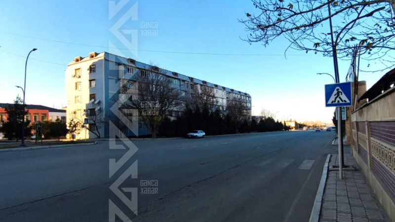Üzeyir Hacıbəyli küçəsində piyadalar üçün təhlükə yaranıb