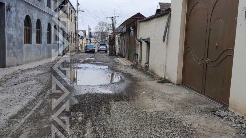 Sakinləri su ilə təchiz edən boru partlayıb