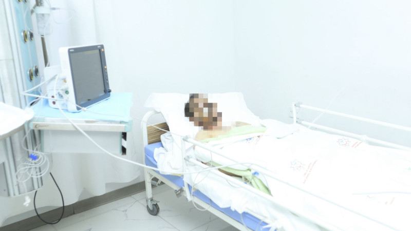 Şəhər başçısı müharibə iştirakçısının səhhəti ilə maraqlanıb