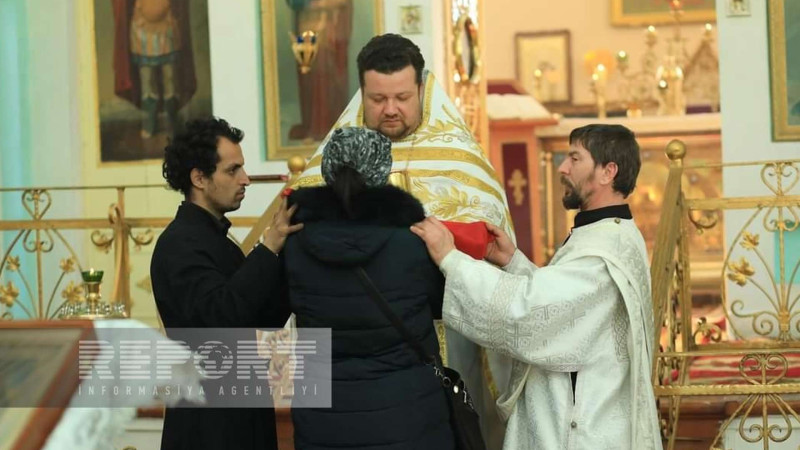 Pravoslavlar Milad bayramını qeyd ediblər