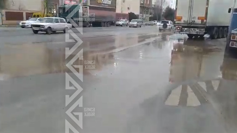 Şah İsmayıl Xətai prospektində kommunal qəza baş verib