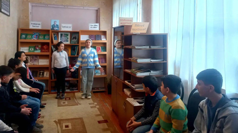 Ana dilim,səndədir xalqın əqli hikməti başlıqlı şeir saatı keçirilib
