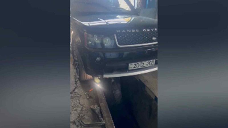 “BMW” ilə avtoxuliqanlıq edən şəxsi polis saxlayıb