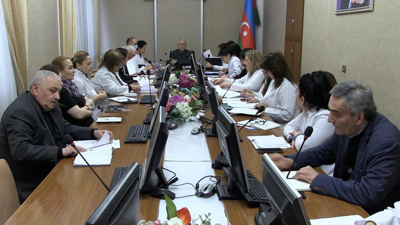 AMEA Gəncə Bölməsində institutların planları və cari məsələlər müzakirə edilib