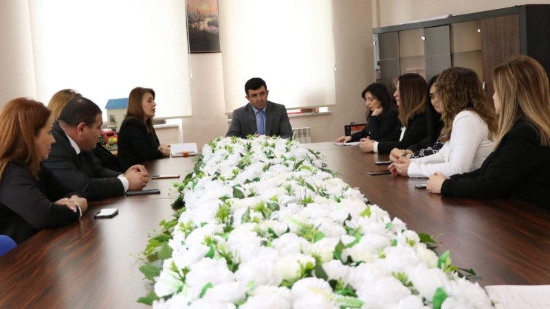 Bir qrup müəllim və məktəb direktoru təltif olunublar