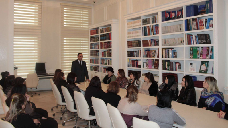 “Korrupsiyaya qarşı mübarizənin hüquqi aspektləri” mövzusunda tədbir keçirilib