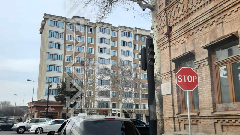 Küçə və prospektin kəsişməsində işləməyən işıqforlar sıxlıq yaradıb