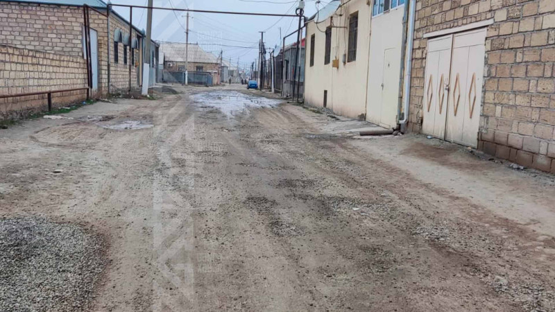 Şəhərin bir sıra küçələrini qaranlıq bürüyüb