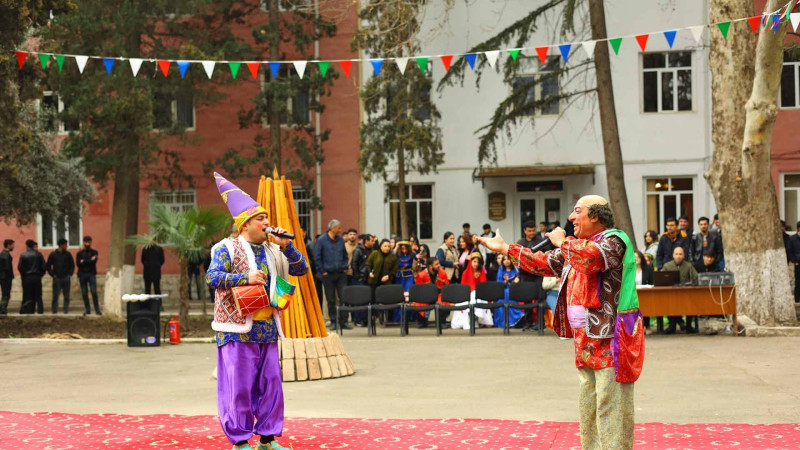 Təhsil ocağında Novruz şənliyi təşkil olunub