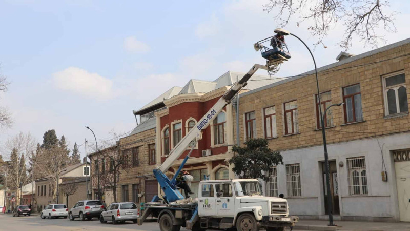 Şəhərin bir sıra əraziləri işıqlandırılır