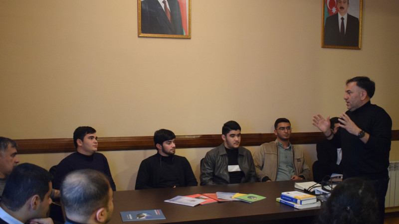 Gənc bələdçilərlə görüş təşkil olunub