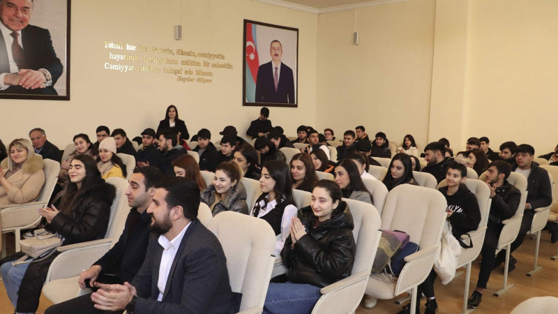 Tələbələr Marketinqdə başlanğıc adlı təlimdə iştirak ediblər