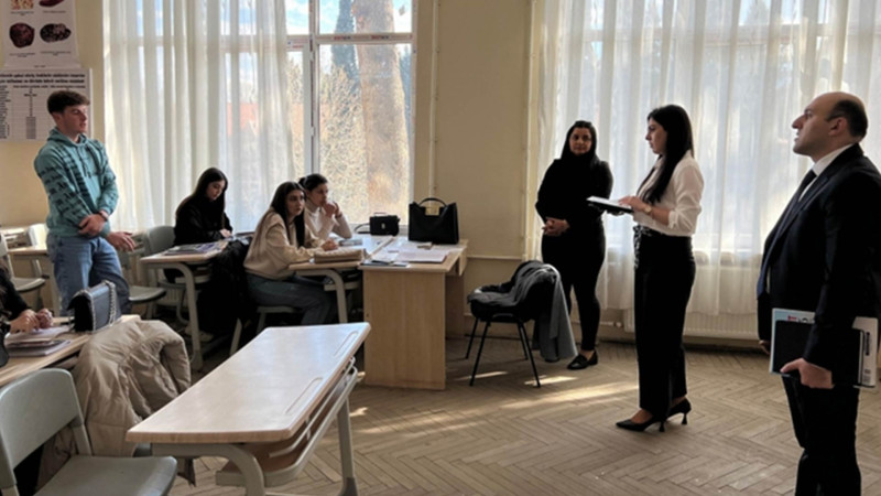 Təhsil ocaqlarında monitorinqlər aparılır