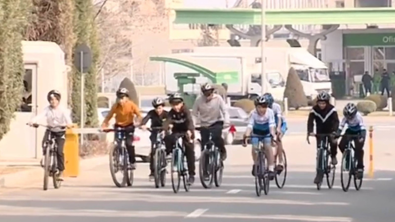 Yeniyetmələr veloyürüşdə iştirak ediblər