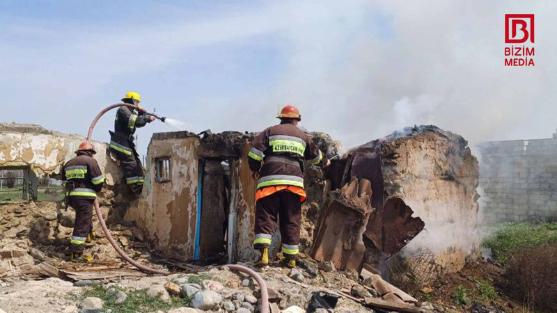 Yarımçıq tikilidə qəfil alovlanma başlayıb