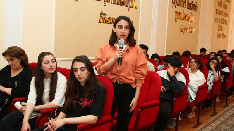 ATU-da panel müzakirə təşkil olunub