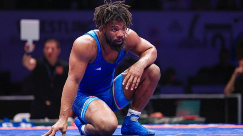 Güləşçimizin görüşü mübahisələrə səbəb olub