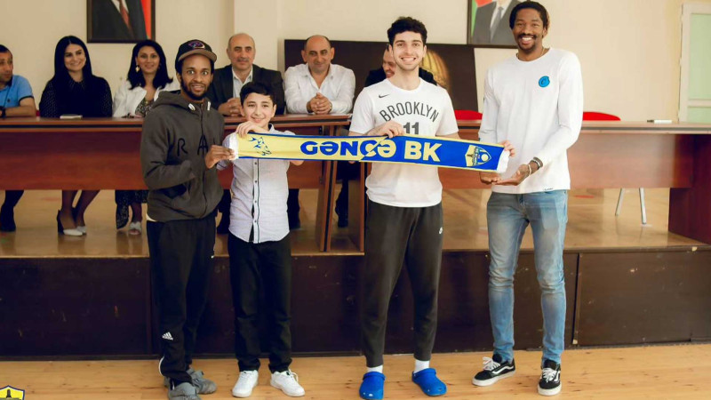 “Sarı-göylər” məktəblilərlə görüşüblər