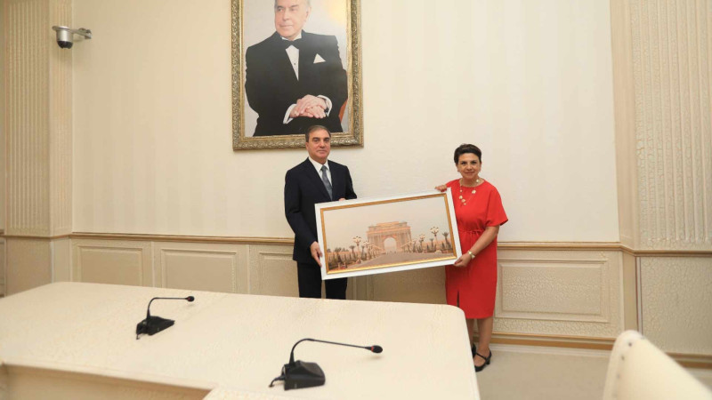 Niyazi Bayramov Meksikanın Azərbaycandakı səfiri ilə görüşüb