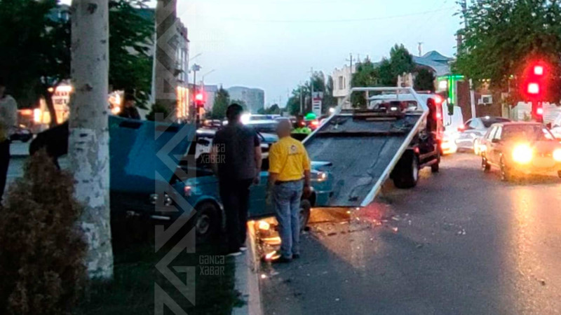 Yeni Gəncədə “Range Rover” “VAZ 2106”ya çarpılıb