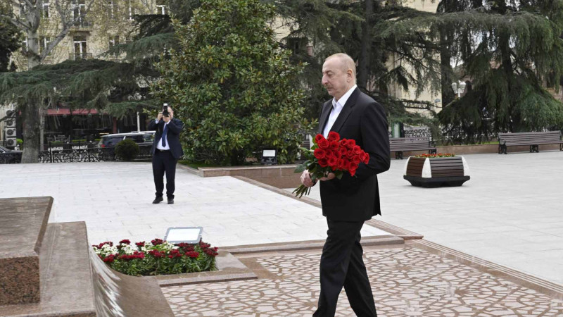 Prezident İlham Əliyev Nizami yurdunda səfərdədir