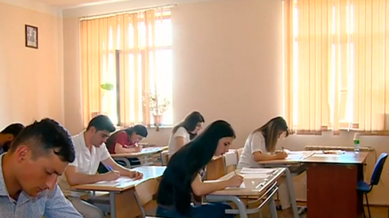 Magistraturaya qəbul olmaq istəyənlər ikinci dəfə imtahan veriblər