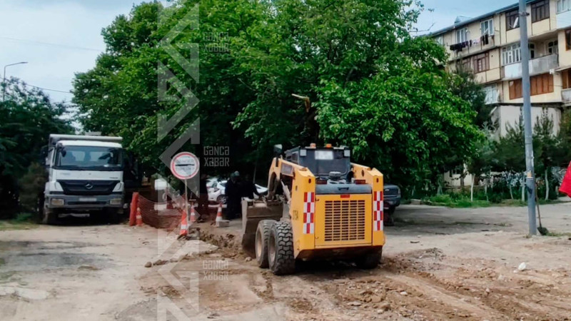 Şəhərimizin növbəti ərazisinə yeni su və kanalizasiya boruları çəkilir
