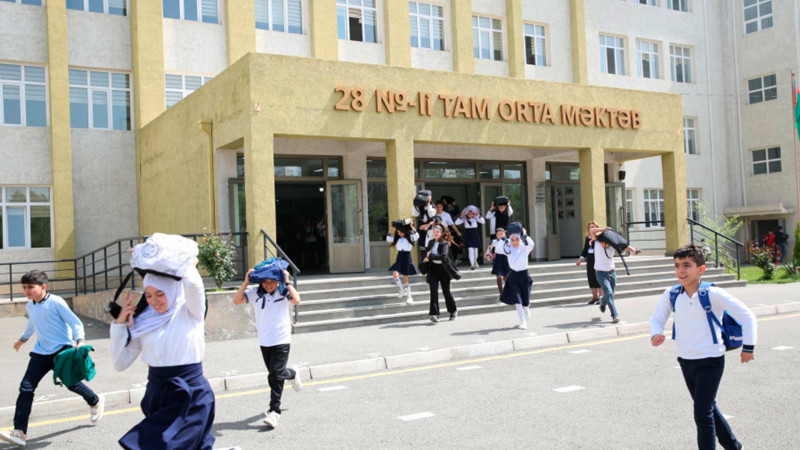 28 nömrəli məktəbdə mülki müdafiə məşqləri aparılıb