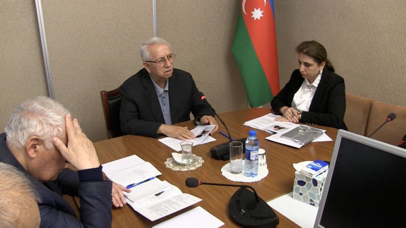 Şəhərin ekoloji problemlərinə dair dəyirmi masa keçirilib