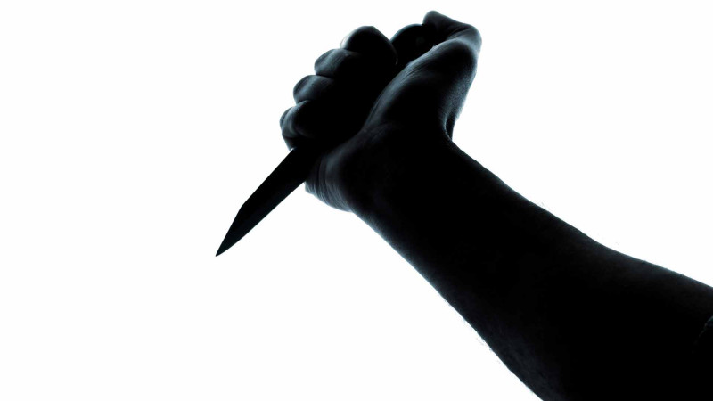 Sadıllı qəsəbəsində məktəbli bıçaqlanıb