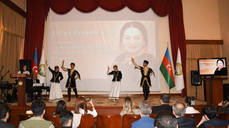 Şəfiqə Axundovanın yubileyinə həsr olunan tədbir keçirilib