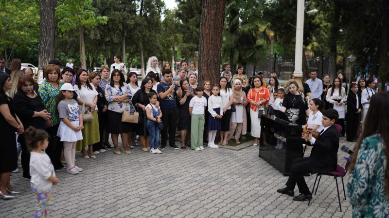 Cücələrim Uşaq Festivalının ilk günü baş tutub