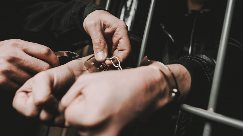 ŞBX-nin vəzifəli şəxsinin ev dustaqlığı həbslə əvəz edilib