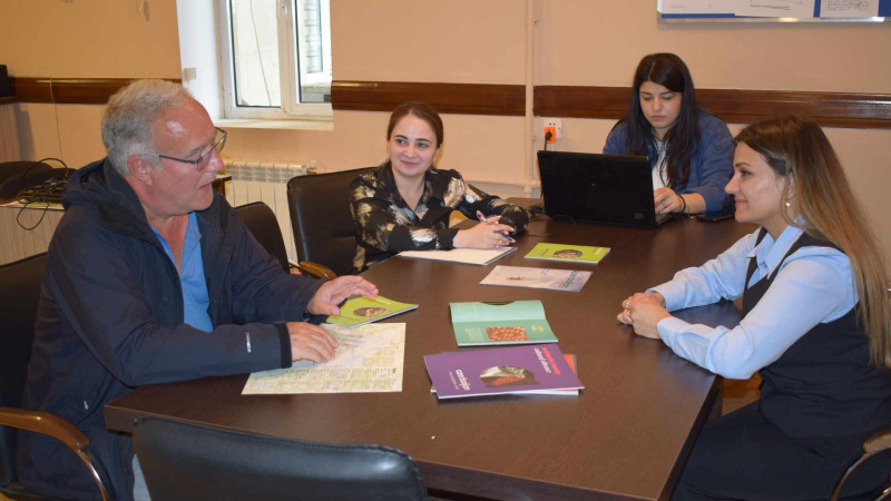 İngiltərəli turistə müvafiq məkanlar haqqında məlumat verilib